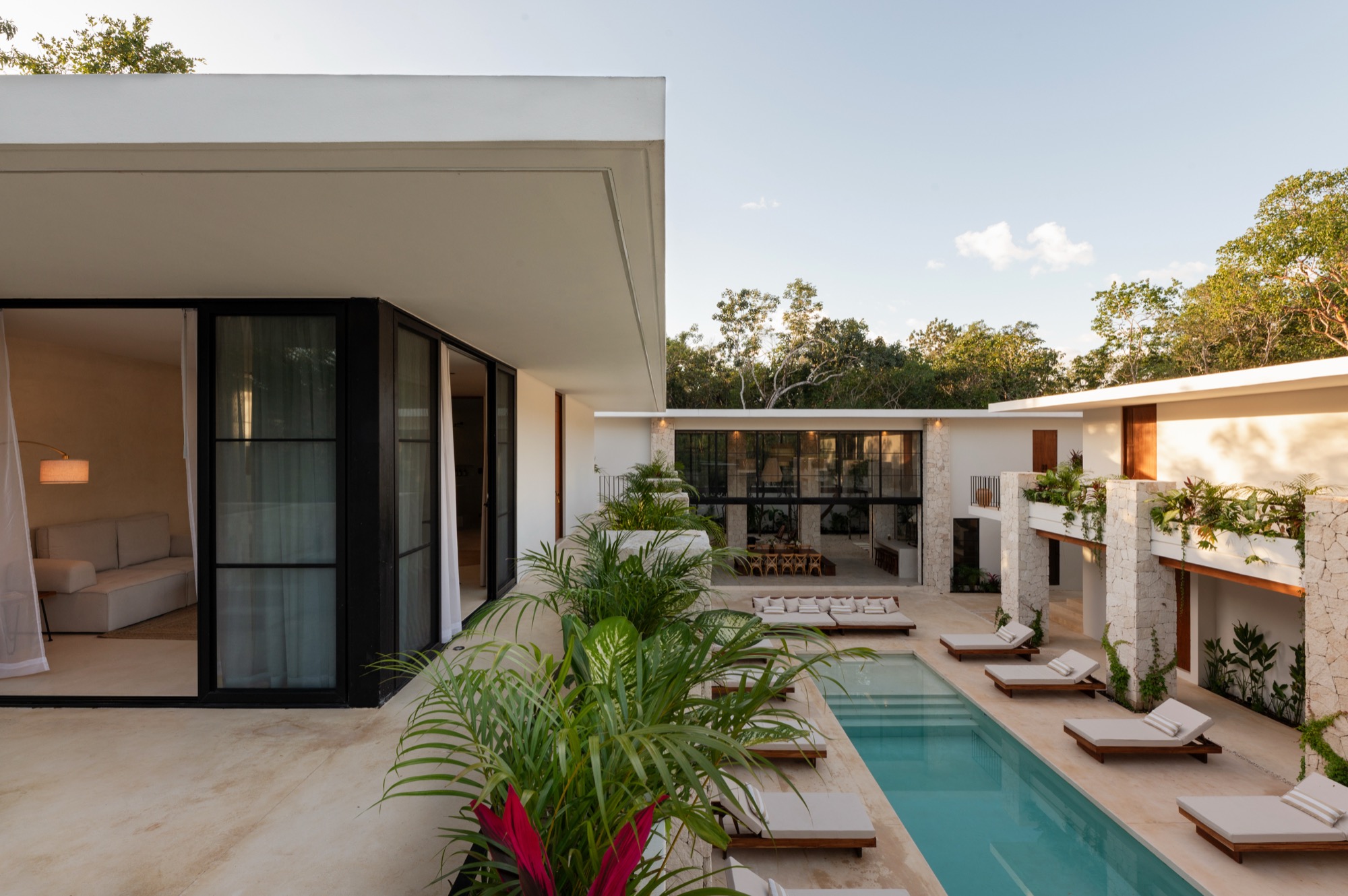 Hacienda Babylon — image 3